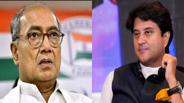 On Digvijay\'s photo not being on the poster, Scindia said - This is the same honor for a two-time CM, Digvijay gave a befitting reply